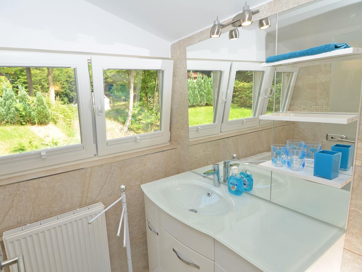 Blaues Strandhaus Sellin ภายนอก รูปภาพ